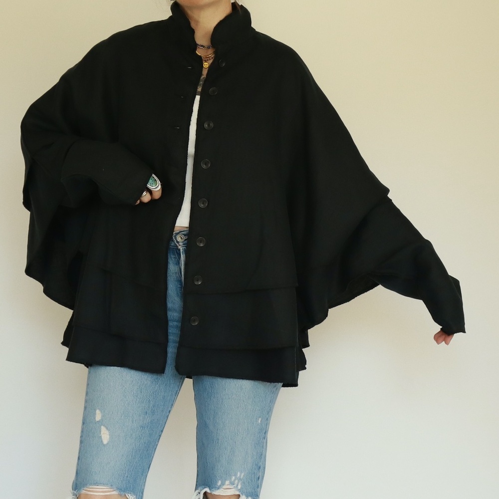 RARE Cynthia Ashby - 100% Linen - Bat Wing/Dolman Sleeve Tiered Jacket